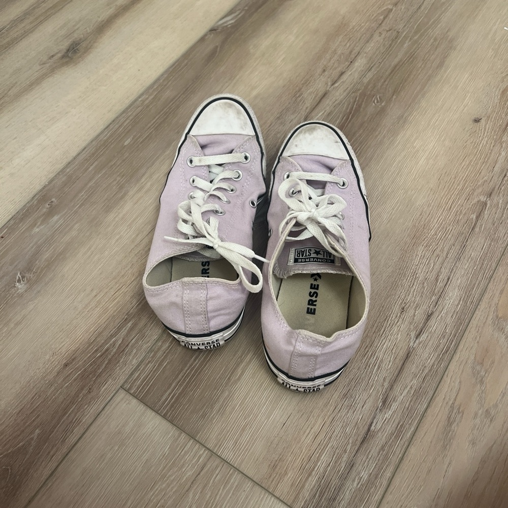 Trendy Women's Sneakers in Lavender and White